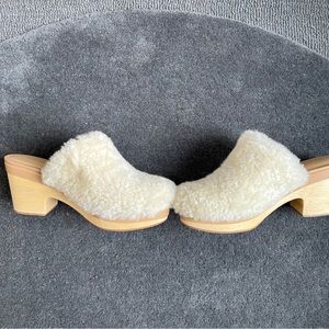 The Odells Aya Shearling Sherpa Clogs from Anthropology European Sz 38 US Size 7